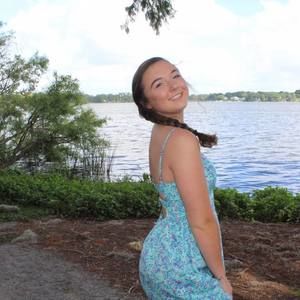 Meet your Posher, Zoe